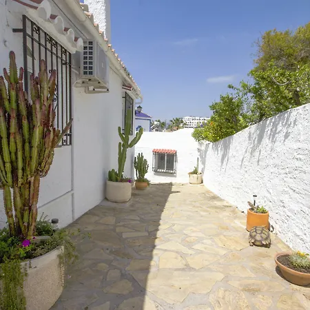 Villa Jazmin Canovas *
